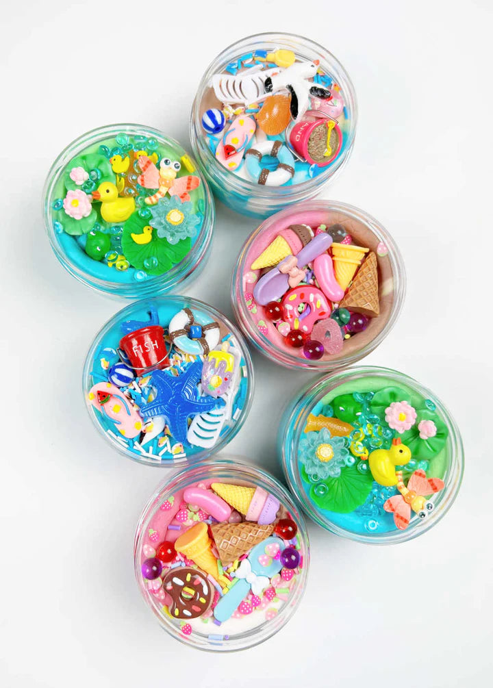 Klei voor kinderen met figuurtjes erin