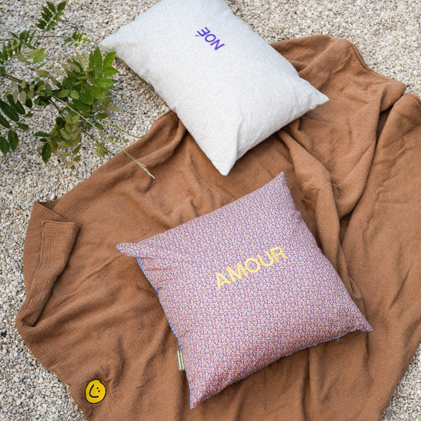 cushion bloemen met gepersonaliseerde tekst