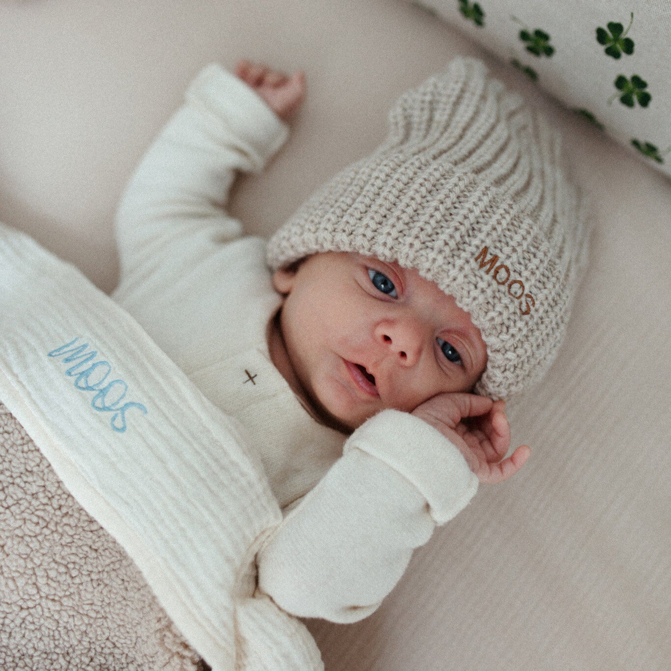 Flat sheet cosy white