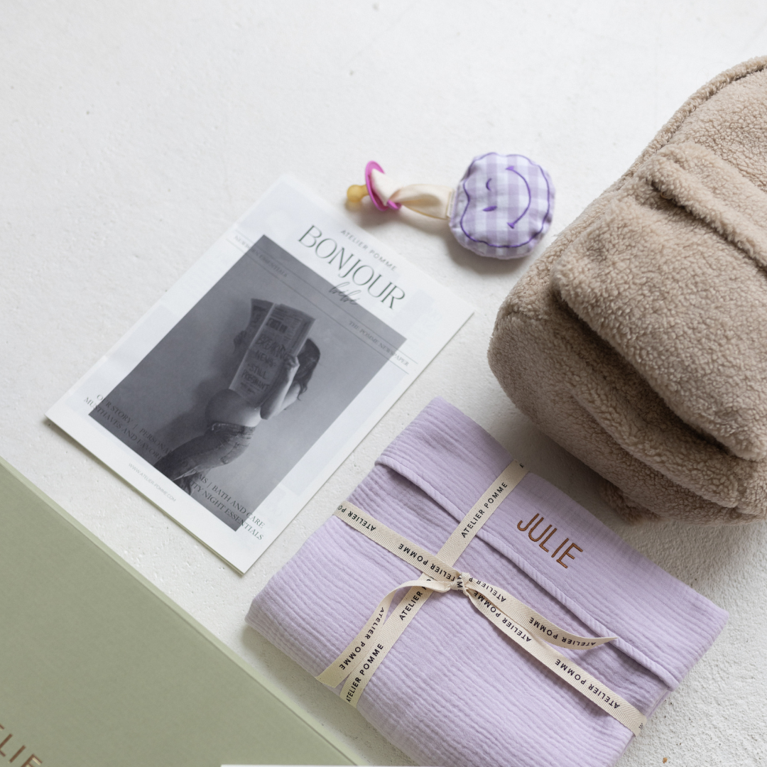 Giftbox met een gepersonaliseerde rugzak, deken en cuddle