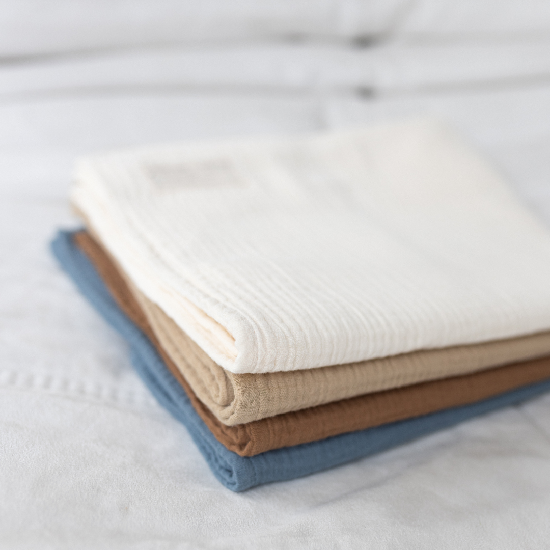 set van vier hydrofiele doeken.