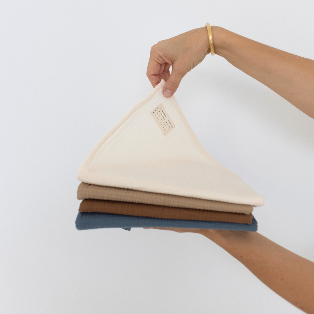 set van vier hydrofiele doeken.