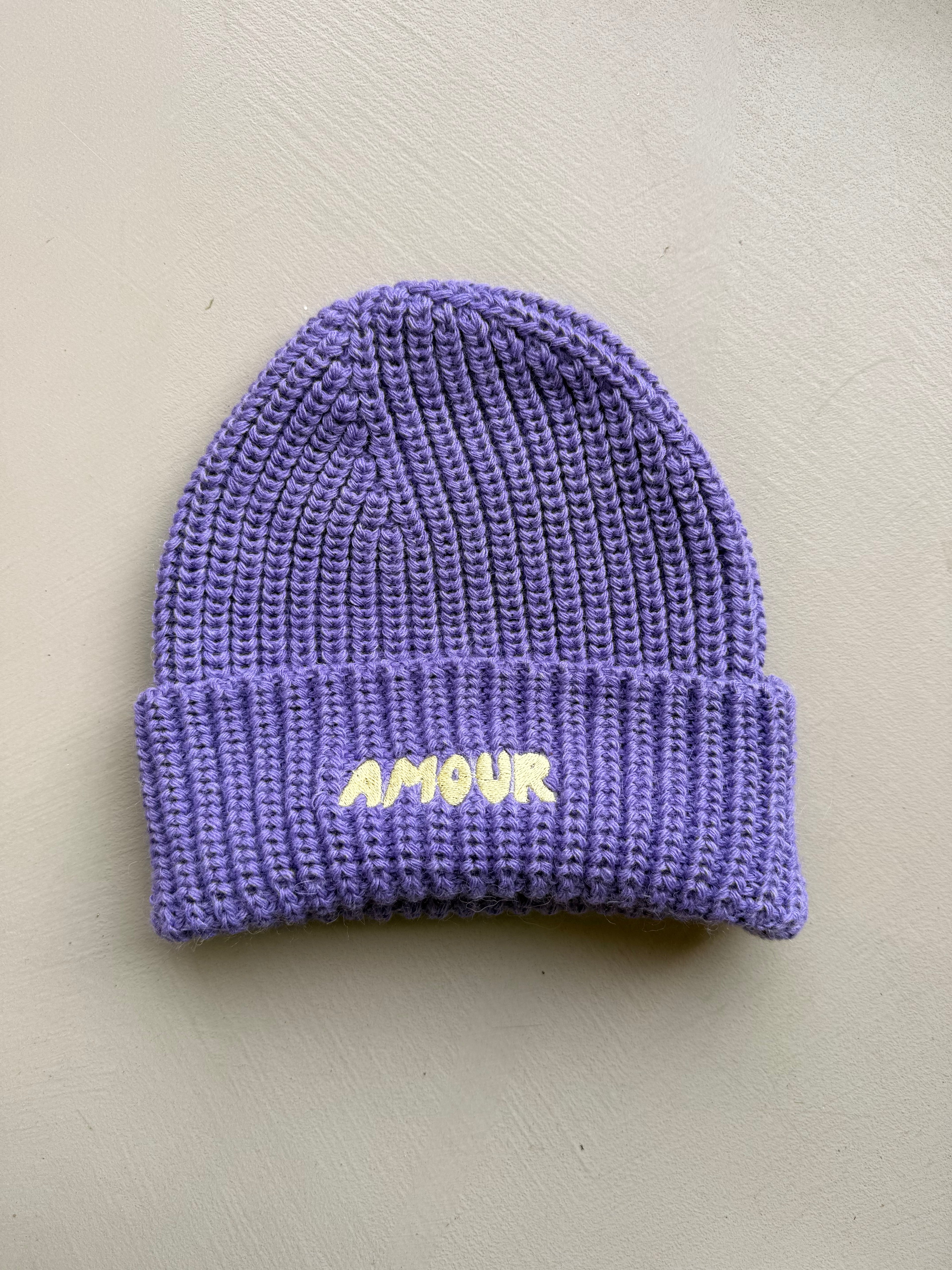 WMN BEANIE | BLOWY BUBBLEGUM
