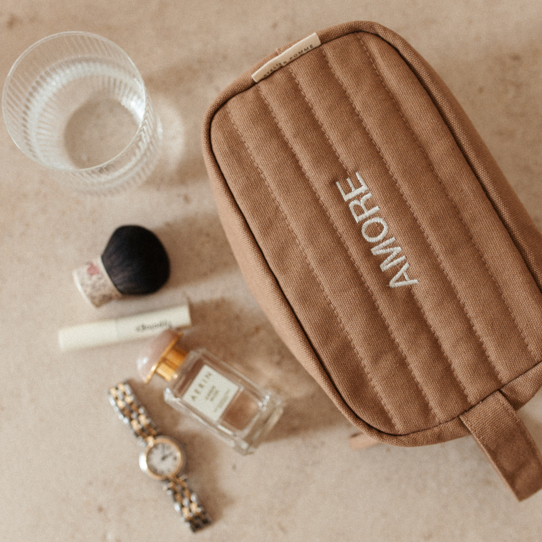 Perfect pouch fine brown
