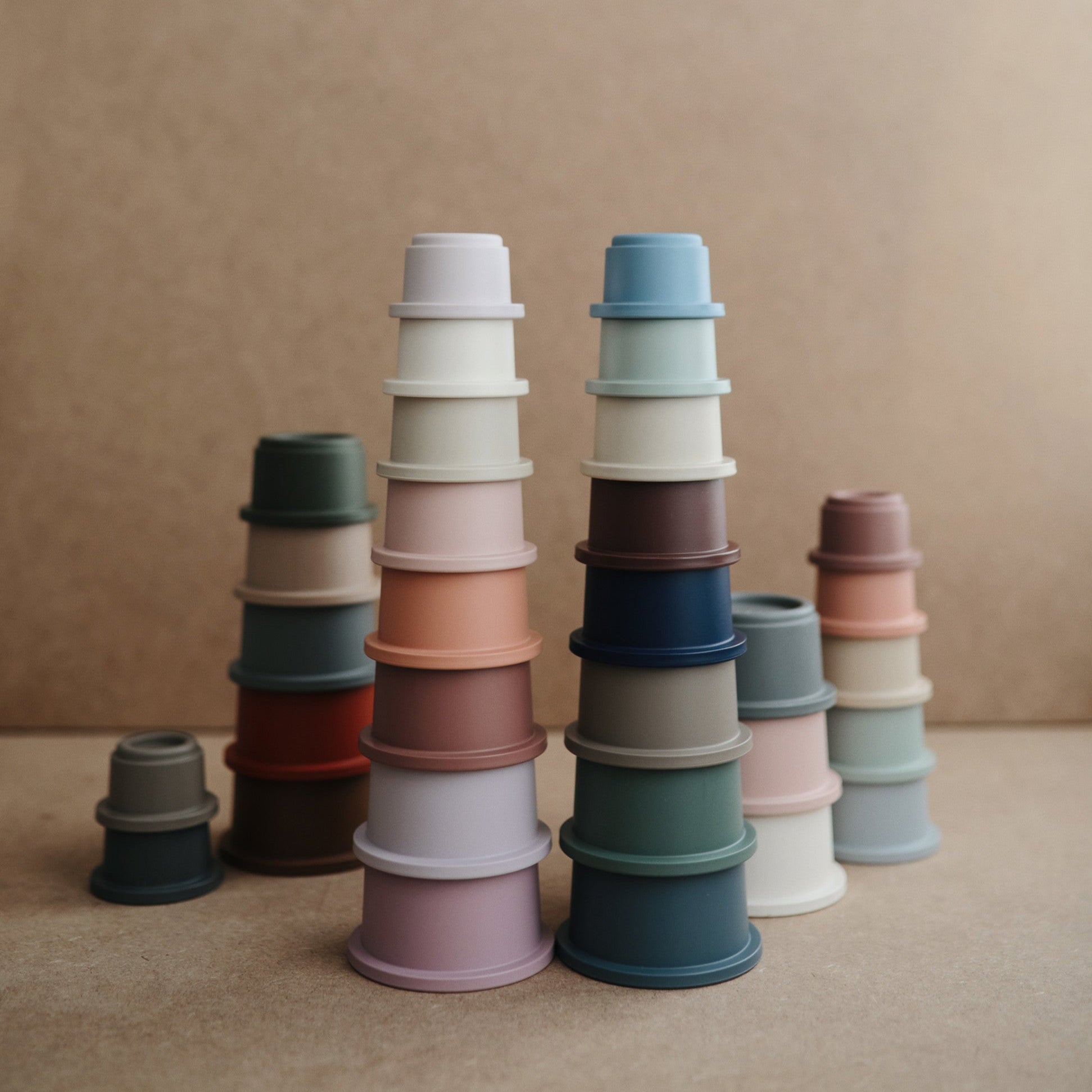 meerdere stapels stapelbakjes