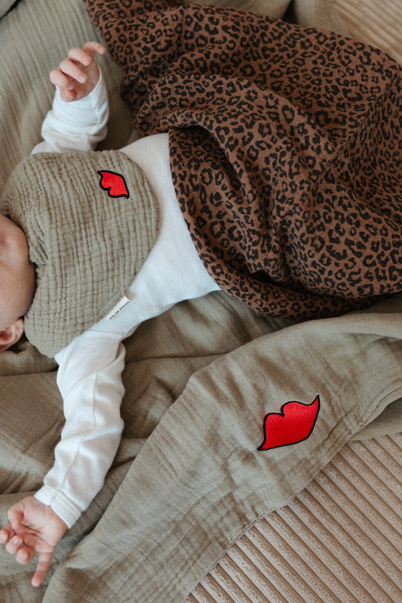 TINY BIB | MORNING MOSS