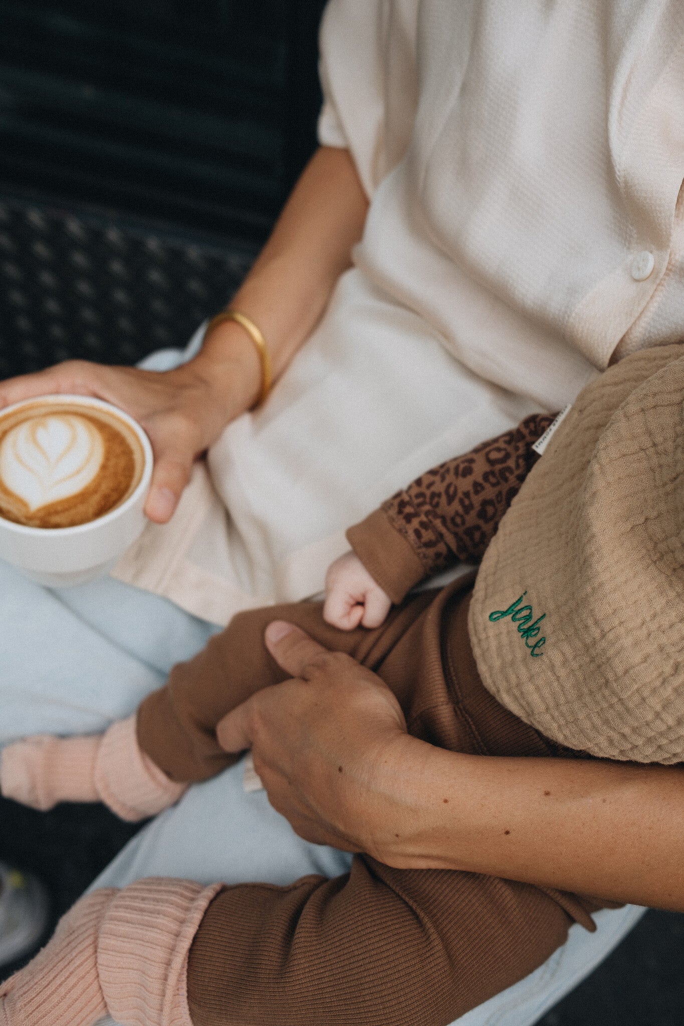 TINY BIB | FINE BROWN