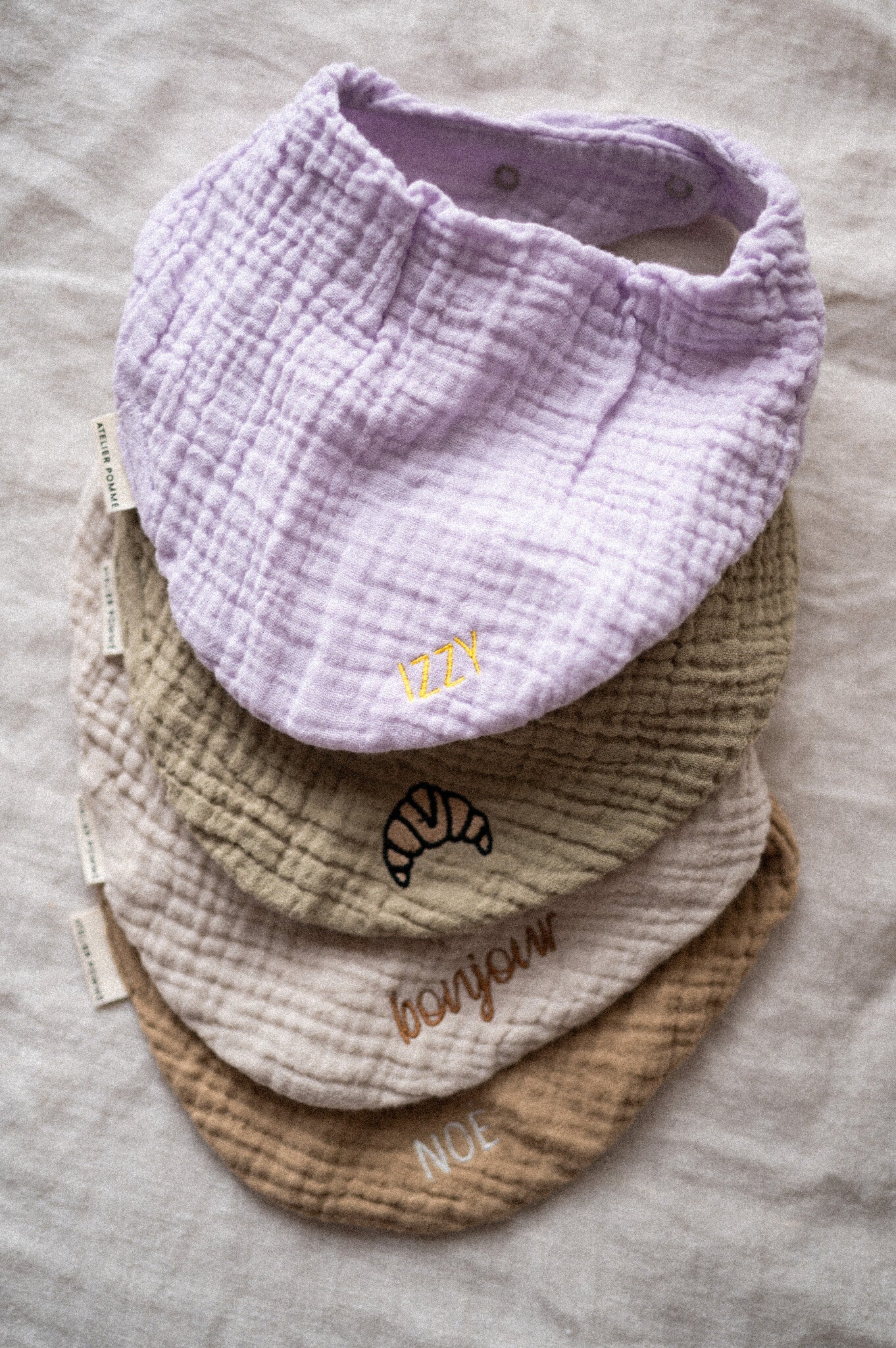 TINY BIB | LUCKY LILA