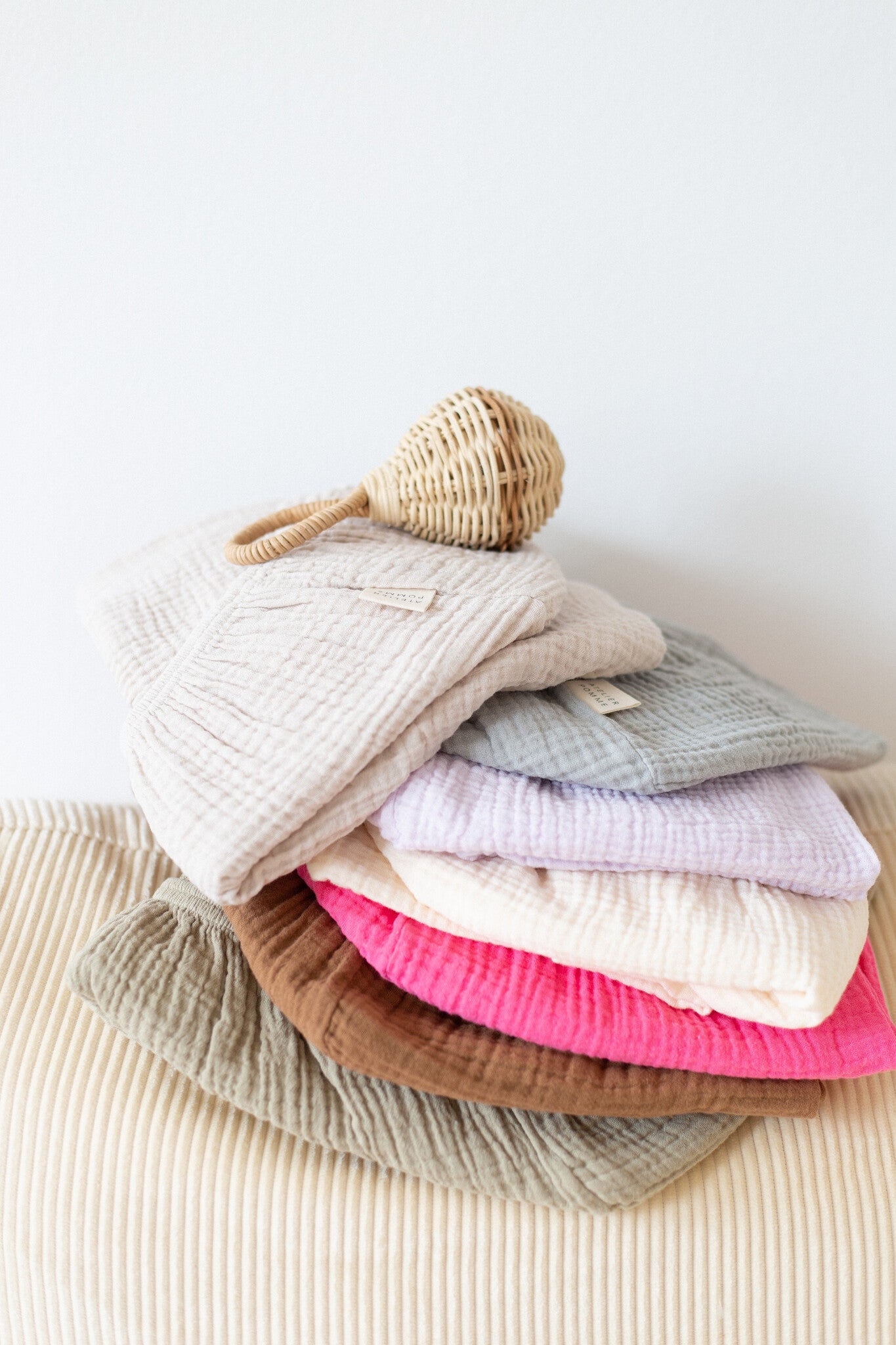 FITTED SHEET CRIB | BLOWY BUBBLEGUM