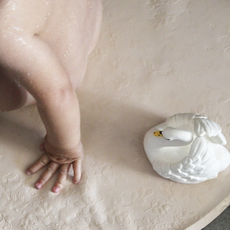 BATH TOY SWAN | GIANT