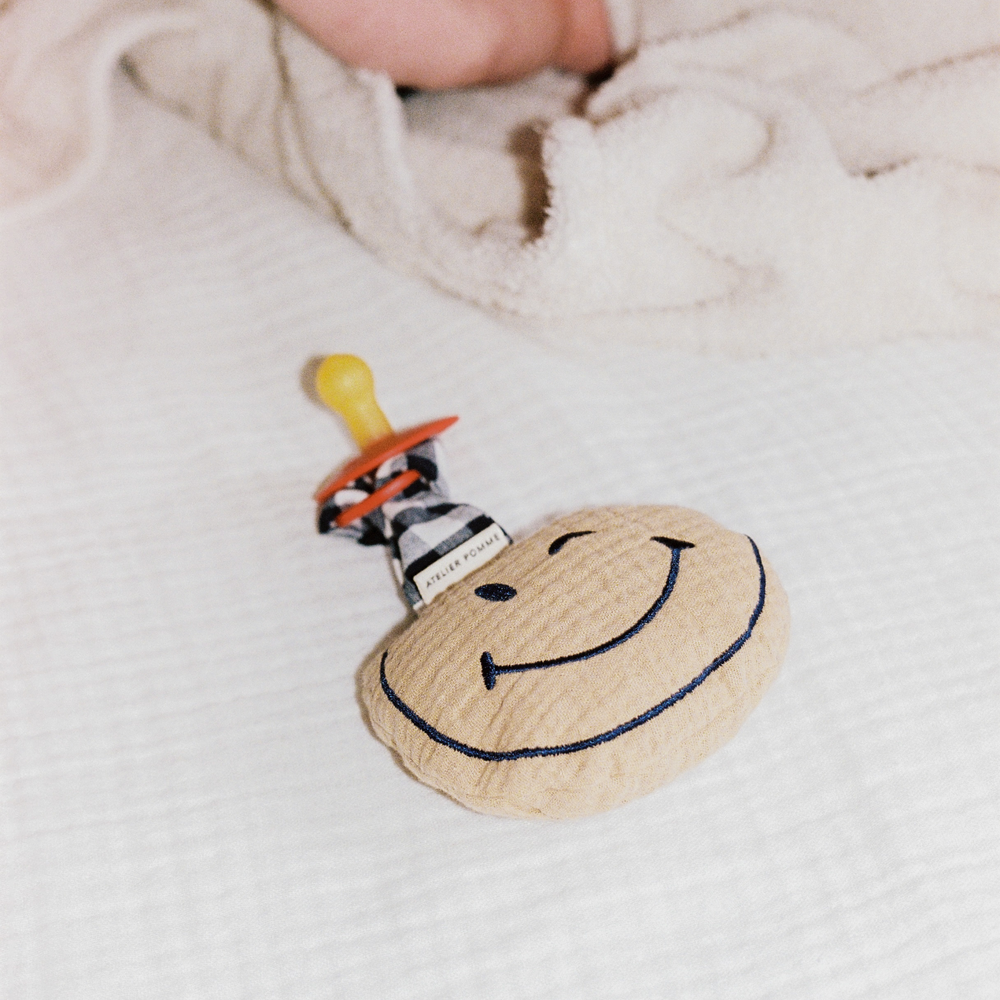PACIFIER CLOTH POMME | FINE BROWN NEW