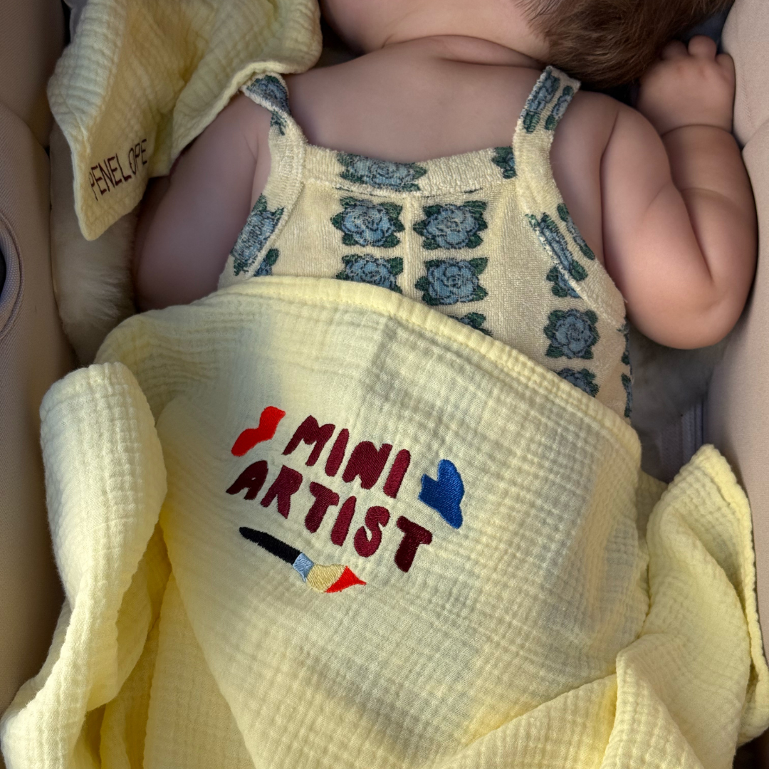 GIANT SWADDLE | BUTTER YELLOW