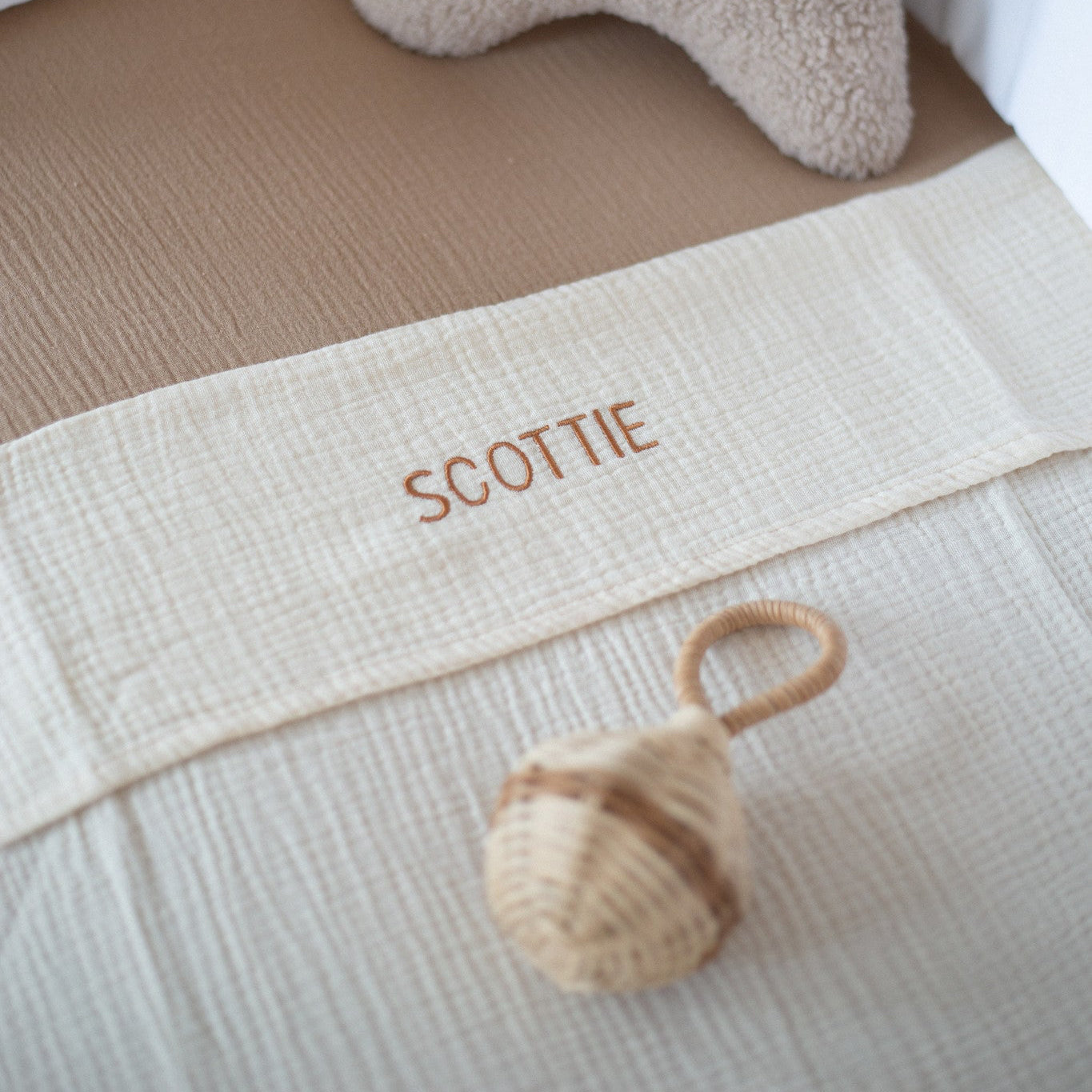 Flat sheet crib cosy white