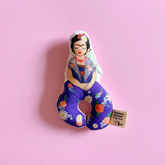 FRIDA FLOWERS | RATTLE