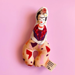 FRIDA TERRA | RATTLE