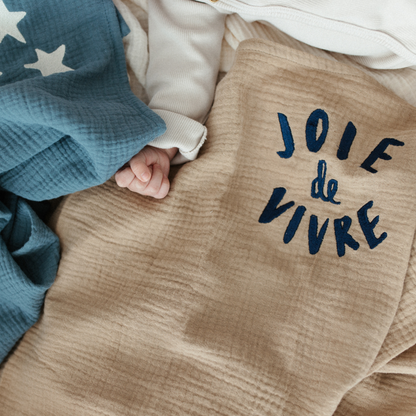 Giant swaddle fine brown