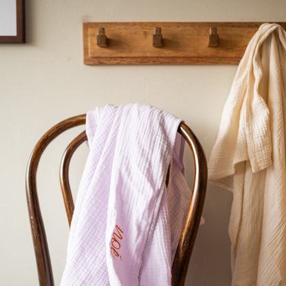 Giant swaddle lucky lila 