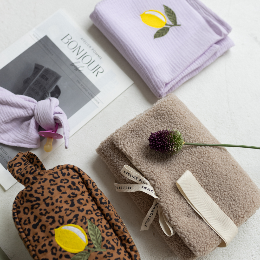 Huge towel lucky lila 