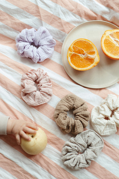 Oversized scrunchies 