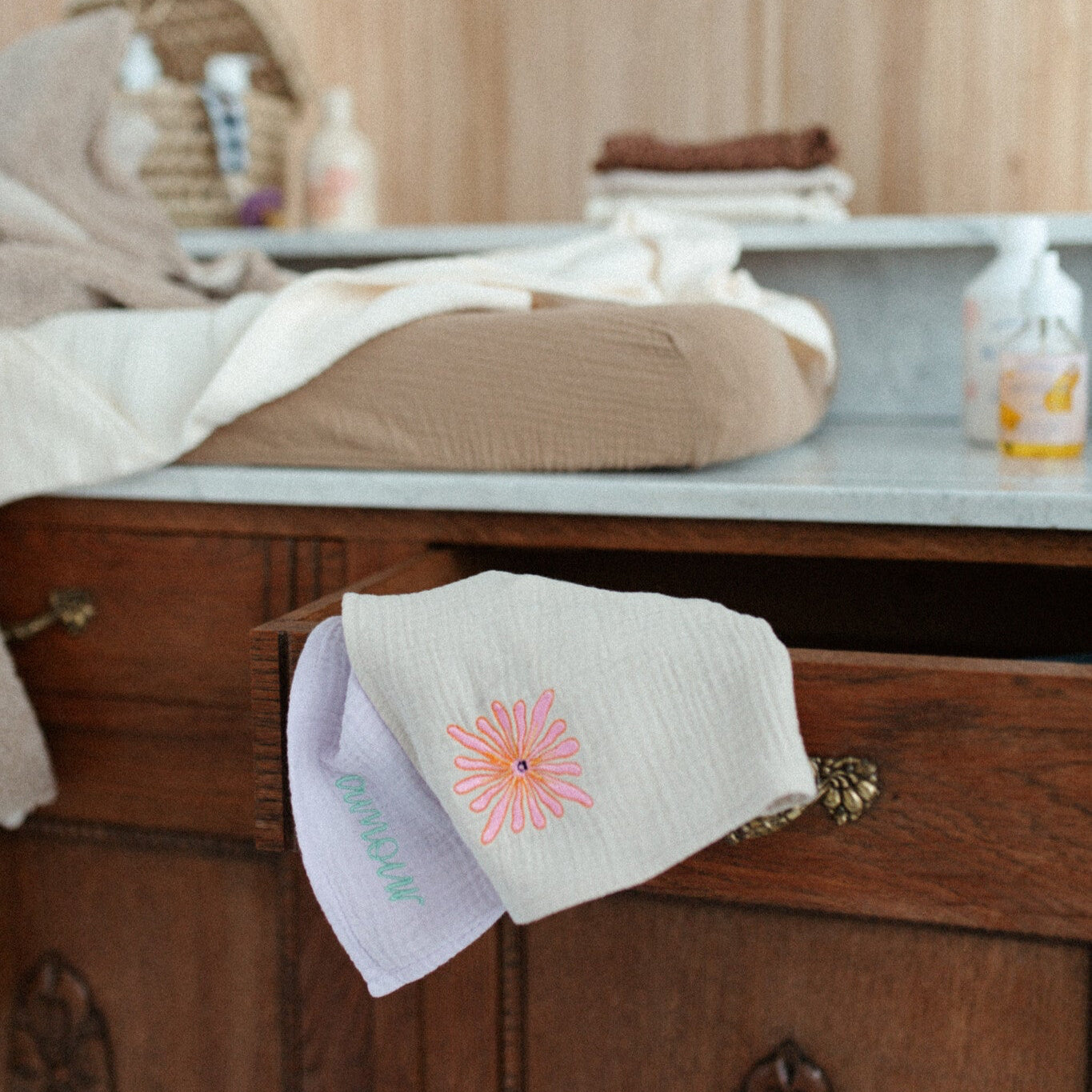 hydrofiele doek met tekst en icoon 
