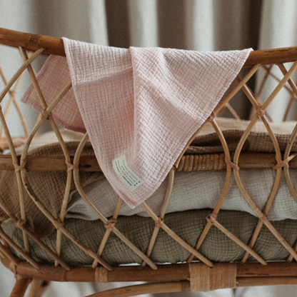 Petit towel pinky promise 