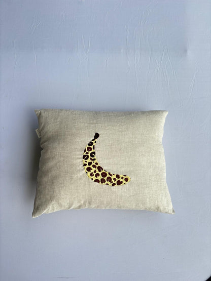SAMPLE SALE |Cushion Lovely Linnen Cheeky Banana 30x40cm