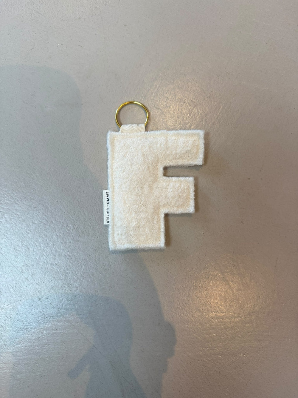 SAMPLE SALE | keychain Woolly F