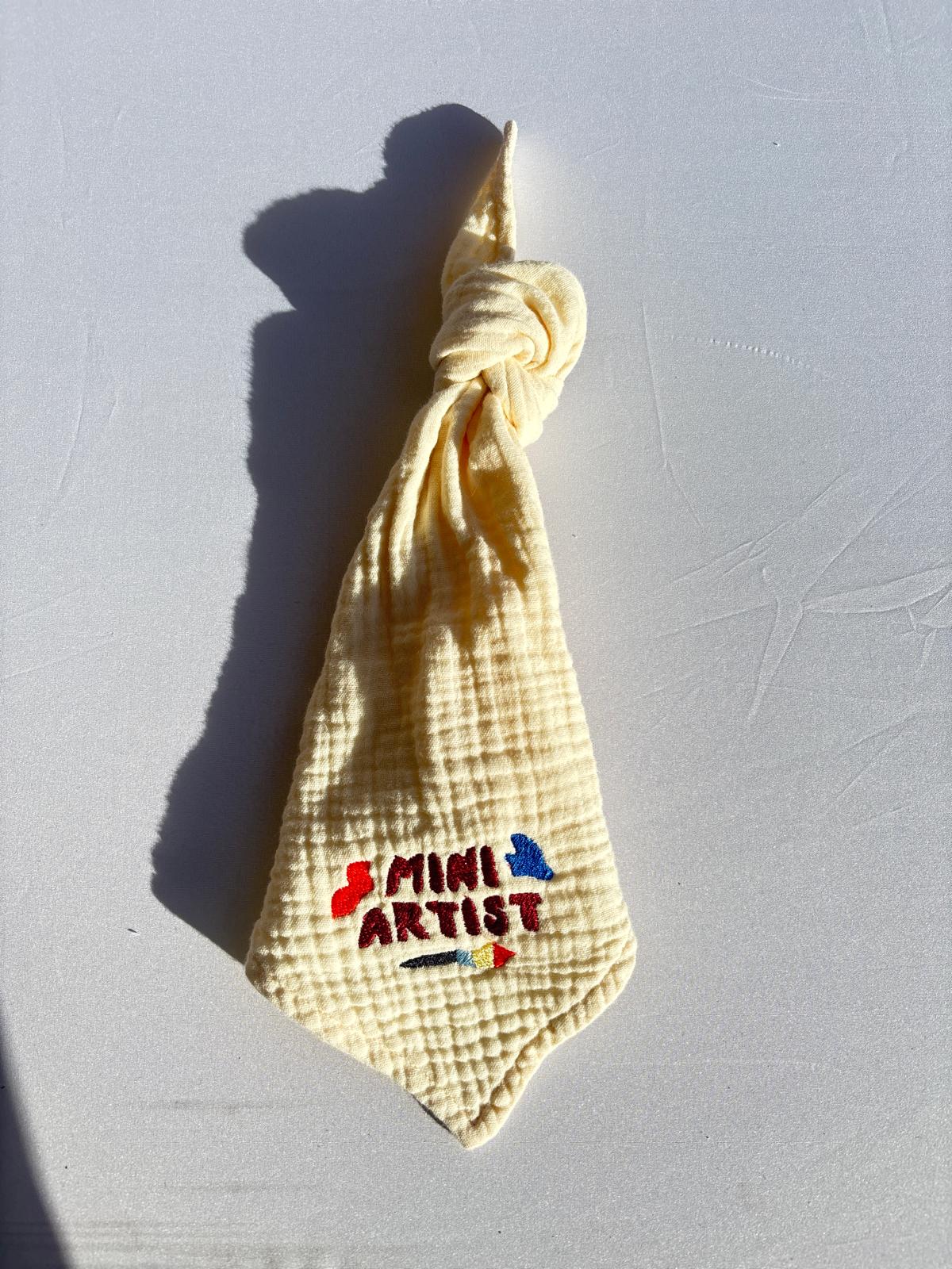 SAMPLE SALE |Cuddle Cosy White Mini Artist