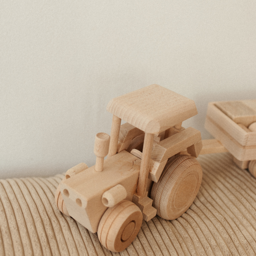 houten speelgoed tractor. 