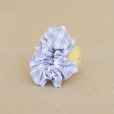 CHECKED OVERSIZED SCRUNCHIE