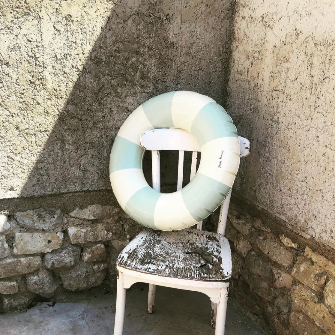  ICONIC FLOATS | CALILE
