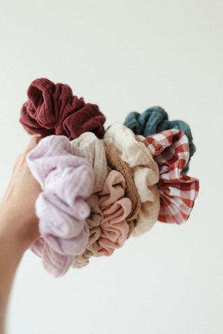 OVERSIZED SCRUNCHIE MUSLIN COTTON