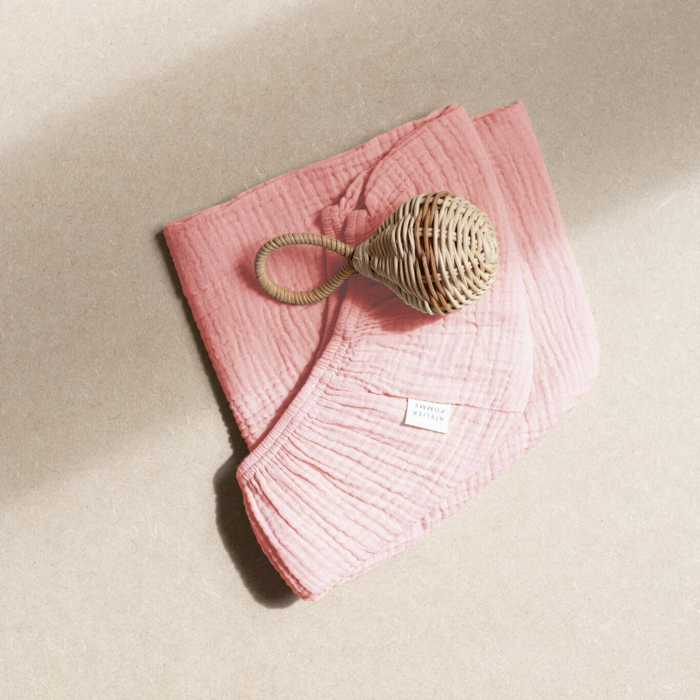 HOESLAKEN WIEG | PINKY PROMISE